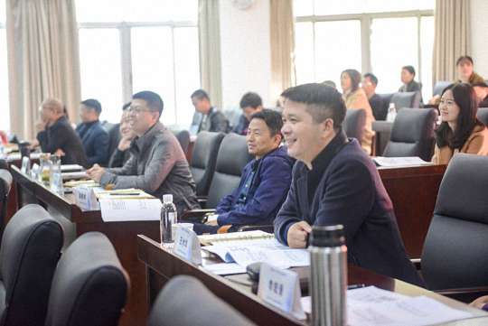 【總裁課堂】統(tǒng)駕四方 成長迅速 ——記總裁68班《商業(yè)模式創(chuàng)新》課程715.jpg