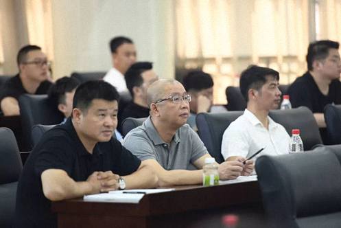 如何提升員工的工作滿意度，實現利益共享？ ——江西財大EMBA總裁班許玉林教授《組織行為學》課程圓滿結束 1036.jpg