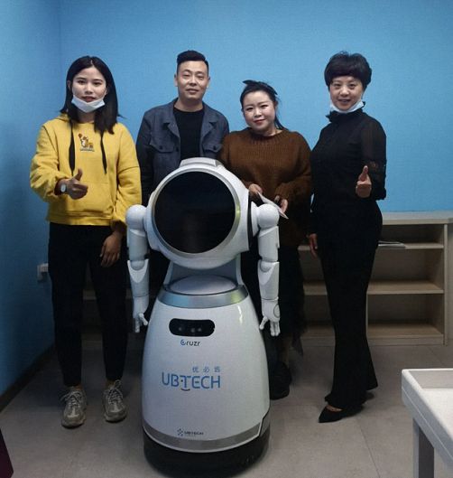 培育科技情懷 塑造創新能力——記走訪江西財大EMBA總裁73班張琪同學企業優必選教育科技173.jpg