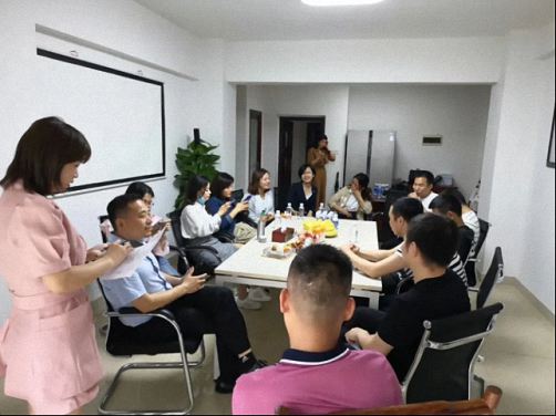 共勉，共學(xué)，共進(jìn)！——記江西財(cái)大EMBA總裁70班上饒同學(xué)企業(yè)走訪活動(dòng)553.jpg