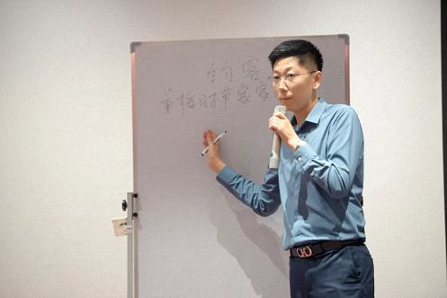 【學院動態】江西財經大學EMBA總裁班學習沙龍——《智慧父母》公益講座305.jpg
