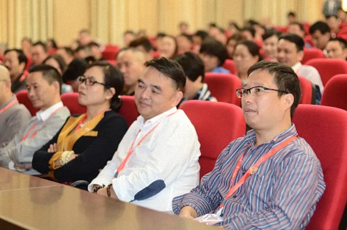 【返校日預告】江西財經大學工商管理學院（MBA教育學院）第六屆返校日《雙循環經濟格局與中國經濟發展》主題論壇預告698.jpg