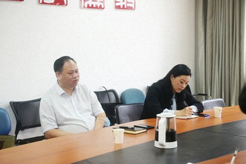 【中心動態】我校工商管理學院胡海波院長一行到EDP中心調研指導工作391.jpg