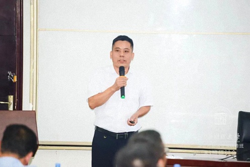 【學院動態】江西財大新商界83班“企業制度設計與運行”研討會圓滿召開699.jpg