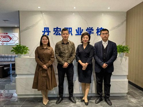 【學(xué)員走訪】記走訪江西財(cái)大新商界53班李宏同學(xué)企業(yè)——江西丹宏職業(yè)學(xué)校（抖音名師孵化工廠）
