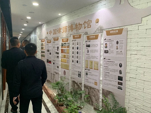 【學員走訪】記走訪江西財大新商界83班琚冰同學所在單位江西瀛洪仁律師事務所733.jpg