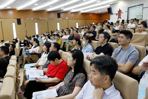 【中心動態(tài)】2023江西貴溪企業(yè)高質(zhì)量發(fā)展高端論壇暨江西財經(jīng)大學(xué)第127屆高管論壇圓滿舉行