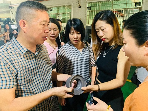 【學員走訪】記走訪江財新商界83班同學企業——斌仔鍛壓機械、中鑫建材375.jpg
