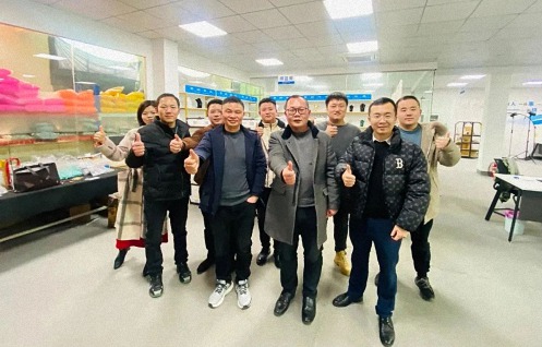 【學員走訪】走訪江財新商界89班上饒同學企業(yè)——上饒市黃鸝飾品有限公司、江西萬邦建設項目管理有限公司