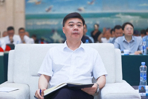 【中心動態】江財工商EDP中心齊玲博主任受邀出席“贛鄱精品”平臺發布會并作主旨發言572.jpg